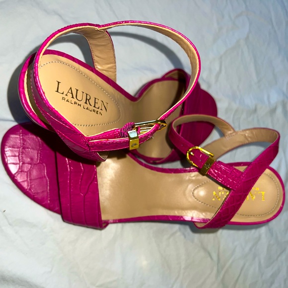 Lauren Ralph Lauren hot pink magenta crocodile skin sandals - Picture 4 of 4